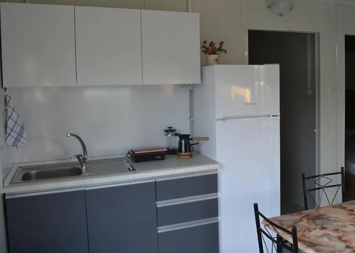 Oneiropagida House Villa Sarti