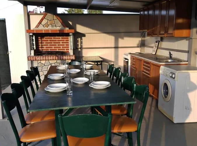 Oneiropagida House * 萨尔蒂